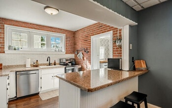 915 West Chester Pike in West Chester, PA - Building Photo - Building Photo