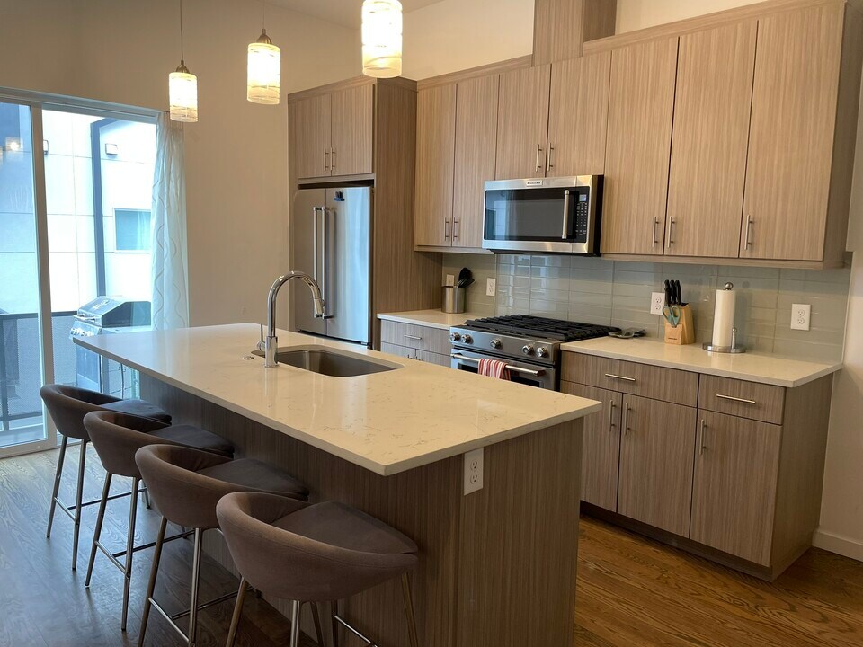 3071 W 16th Ave in Denver, CO - Foto de edificio