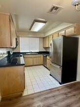 451 S Oakland Ave in Pasadena, CA - Building Photo - Building Photo