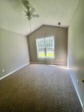 3842 Blue Grass Ct in New Bern, NC - Building Photo - Building Photo