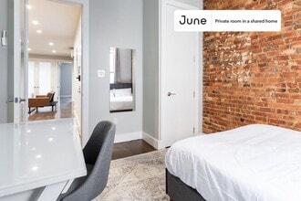 Room in Shared 4 bed/2 bath home in New York, NY - Foto de edificio - Building Photo