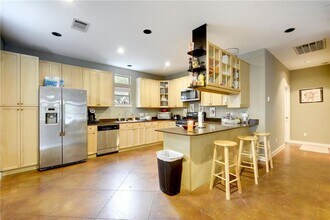 4500 Avenue C-Unit -#B in Austin, TX - Building Photo - Building Photo