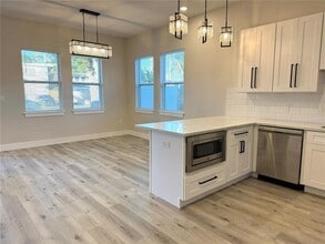 1919 30th Ave N in St. Petersburg, FL - Building Photo - Building Photo