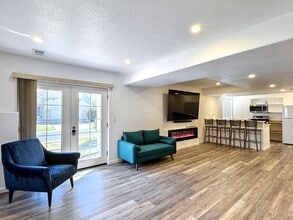 20558 E Lake Pl in Aurora, CO - Building Photo - Building Photo