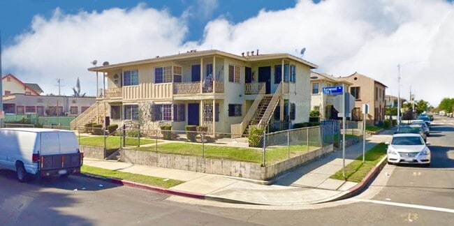 2901 Kenwood Ave, Unit 4 in Los Angeles, CA - Building Photo - Building Photo