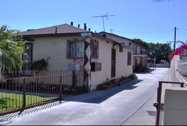 11123 Louise Ave in Lynwood, CA - Building Photo