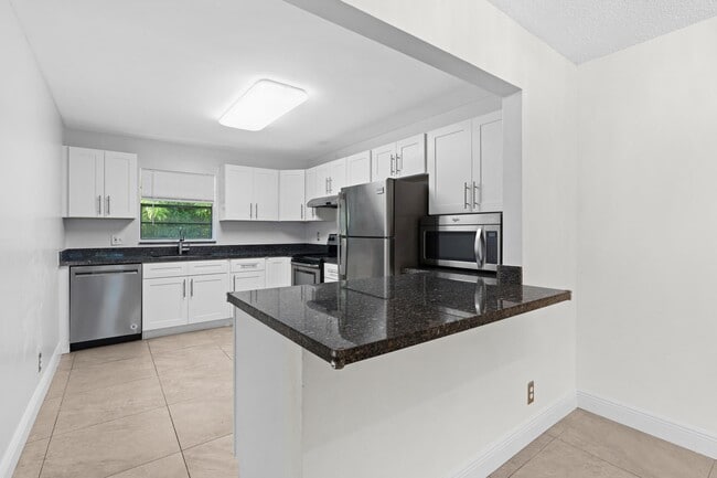 property at 1515 N Federal Hwy