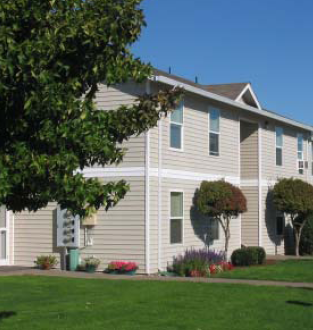 Chardonnay Apartments in Sheridan, OR - Building Photo