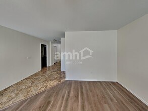 1281 W Molinetto Dr in Oro Valley, AZ - Building Photo - Building Photo