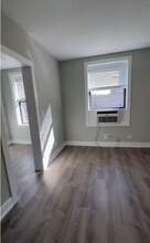 515 W Belmont Ave in Chicago, IL - Building Photo - Building Photo