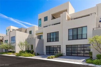 378 Tranquil Peak Ct in Henderson, NV - Foto de edificio - Building Photo