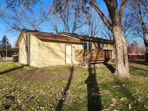 1601 7th Ave SE in Willmar, MN - Building Photo - Building Photo