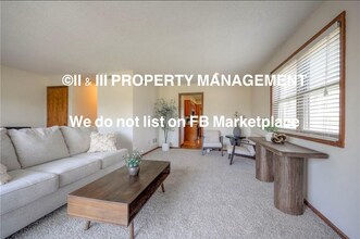 1101 Jeff Cir in Paola, KS - Building Photo - Building Photo