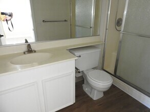 4845 Santa Cruz Ave in San Diego, CA - Building Photo - Building Photo