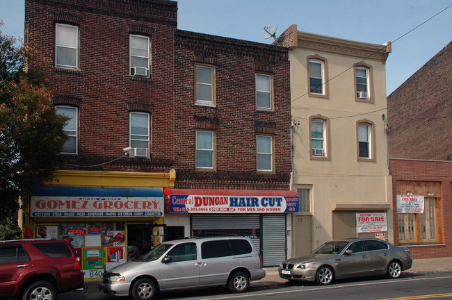 2574 Frankford Ave in Philadelphia, PA - Building Photo - Building Photo