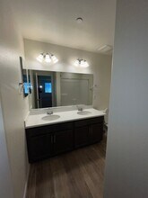 8162 Angsley Dr in Elk Grove, CA - Building Photo - Building Photo