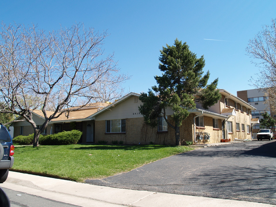 6410 W 44th Pl in Wheat Ridge, CO - Building Photo