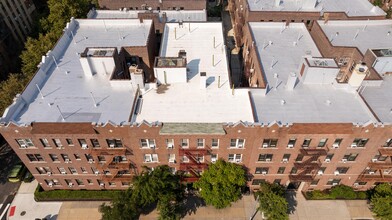 41-07 47th Ave in Sunnyside, NY - Foto de edificio - Building Photo