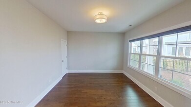 26 Sailor Sky Wy in Hampstead, NC - Building Photo - Building Photo