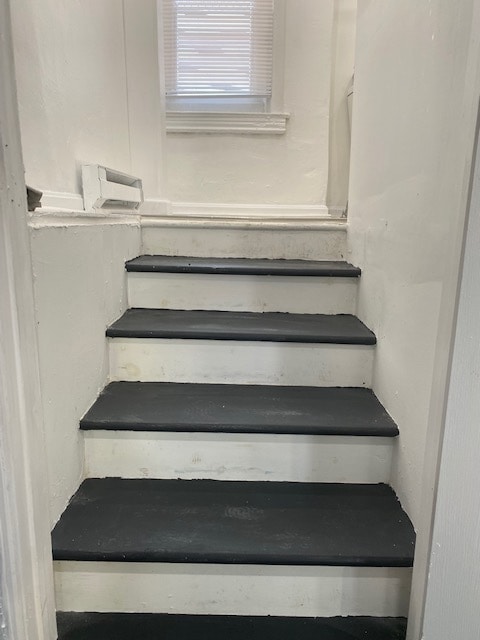 5424 Market St, Unit 2M