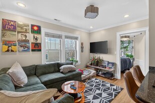 4234 N Campbell Ave, Unit 2S in Chicago, IL - Building Photo