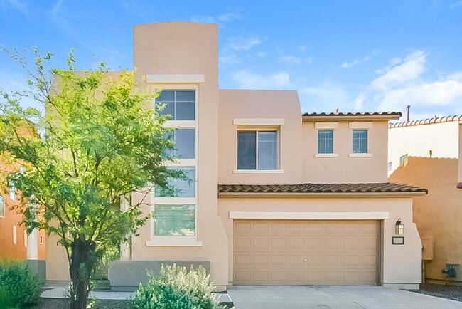 property at 122 E Camino Limon Verde