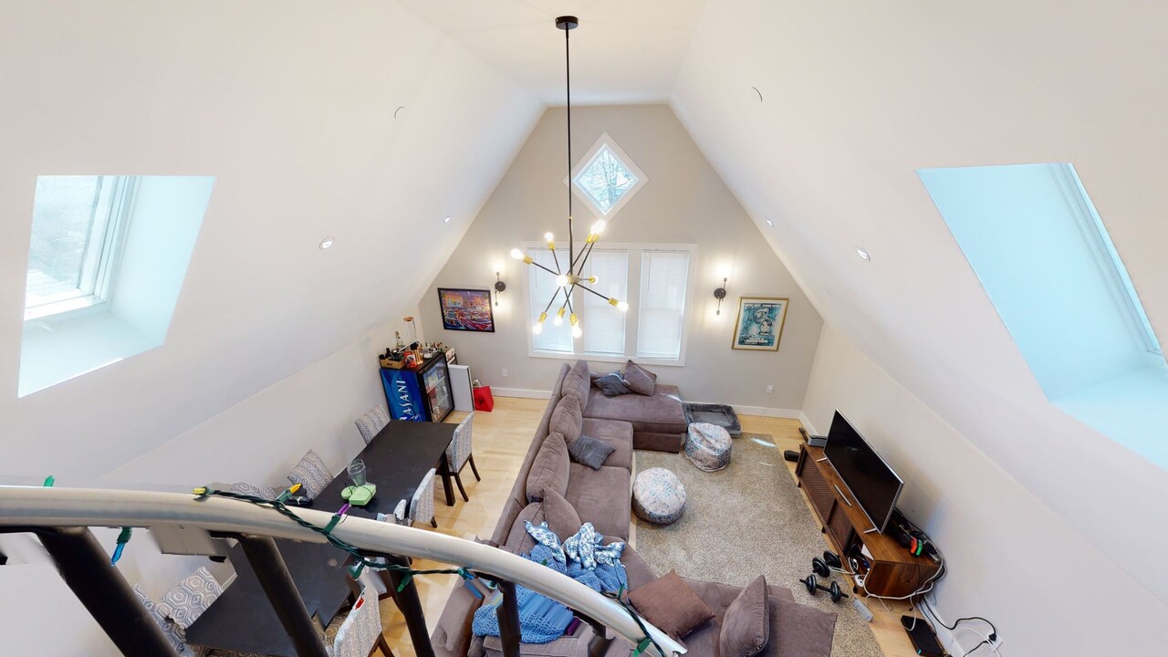 15 Lanark Rd in Brookline, MA - Building Photo