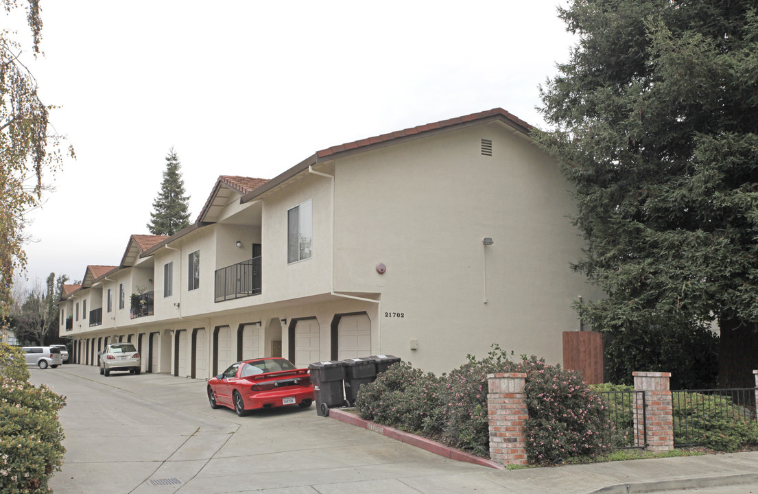 21702 Vallejo St in Hayward, CA - Foto de edificio