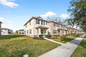 1849 Red Canyon Dr in Kissimmee, FL - Building Photo - Building Photo