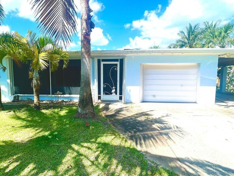 2503 N Ocean Dr in Fort Pierce, FL - Foto de edificio