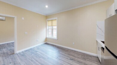 680 Grand St in Jersey City, NJ - Foto de edificio - Building Photo