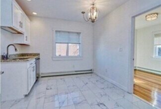 12 Armory St in Wakefield, MA - Building Photo - Building Photo