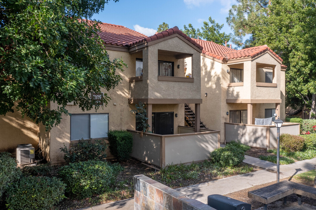 The Woodlands in Riverside, CA - Foto de edificio