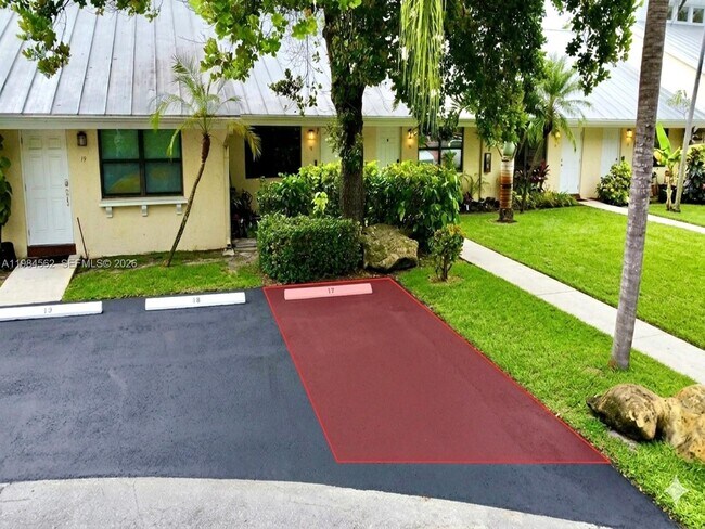 1455 Holly Heights Dr in Fort Lauderdale, FL - Foto de edificio - Building Photo