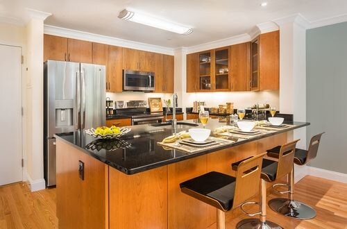 1443 Beacon St-Unit -333 in Brookline, MA - Building Photo