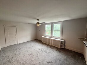 20 W Stratford Ave, Unit 3rd in Lansdowne, PA - Building Photo - Building Photo