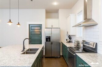 954 S College Ave in Fayetteville, AR - Building Photo - Building Photo