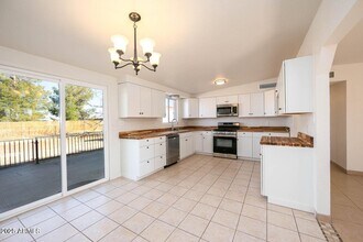 310 2nd St in Huachuca City, AZ - Building Photo - Building Photo