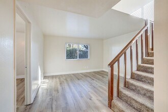 1119 West Sacramento Avenue in Chico, CA - Building Photo - Interior Photo