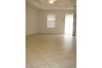 1118 Encanto Ave in Edinburg, TX - Building Photo - Building Photo