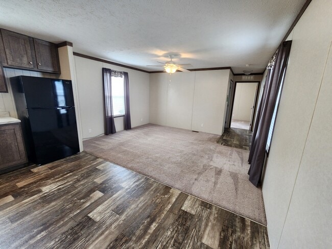 211 Colorado St in Belleville, MI - Building Photo - Building Photo