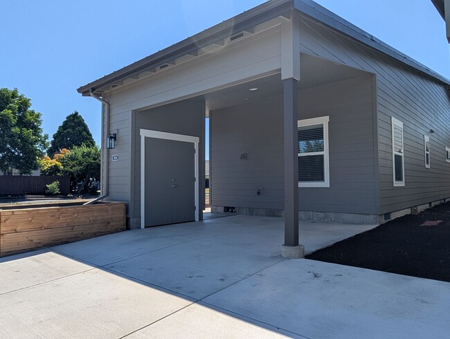 3696 Babcock Ln in Eugene, OR - Building Photo - Building Photo
