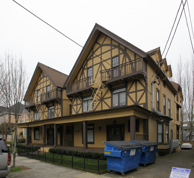 Parke Plaza in Portland, OR - Foto de edificio - Building Photo