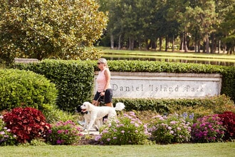 The Henslow Daniel Island Apartments & Townhomes in Charleston, SC - Building Photo - Building Photo