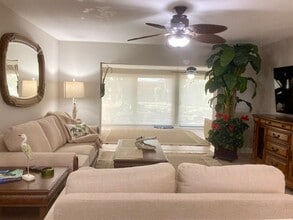 11449 W Bayshore Dr in Crystal River, FL - Building Photo - Building Photo