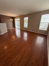 924 Summit Creek Dr in Shorewood, IL - Building Photo - Building Photo