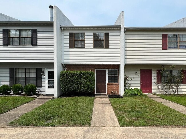 property at 5 Harpoon Ct