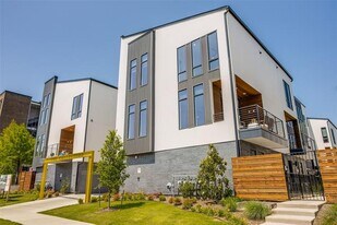 2190 Bennett Ave in Dallas, TX - Building Photo