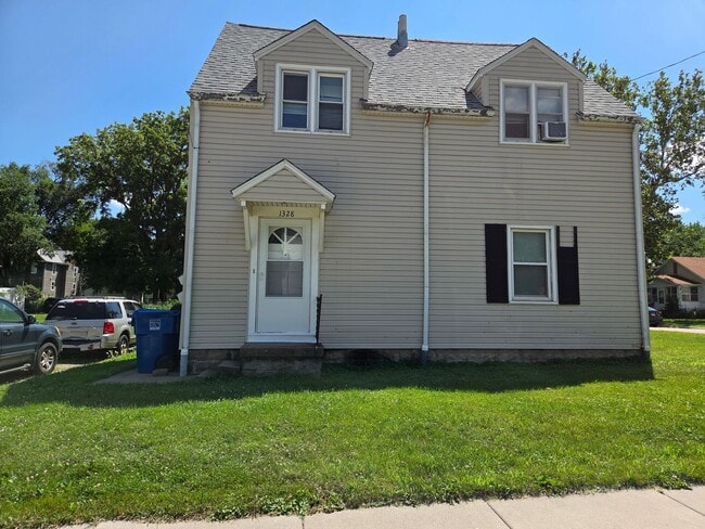 property at 1328 3rd St