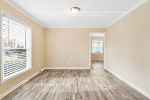 7311 Riding Trail Rd in Charlotte, NC - Building Photo